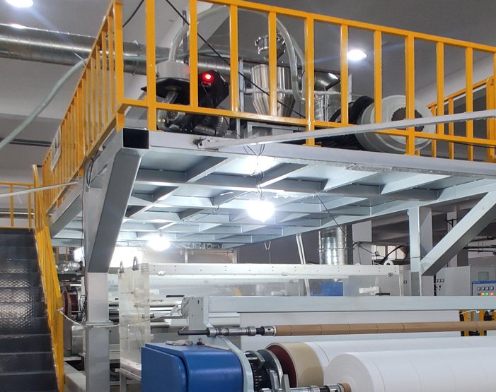 Линия выдувания из расплава